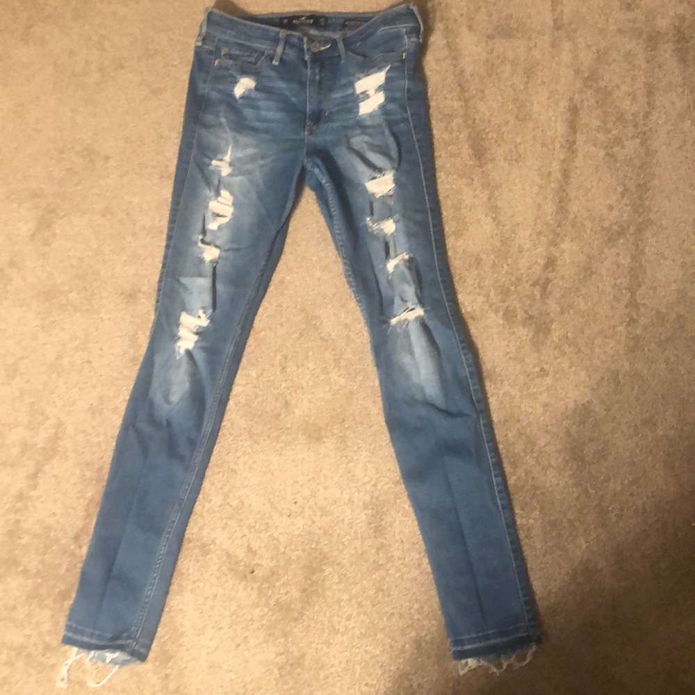 Hollister High Rise super skinny jeans